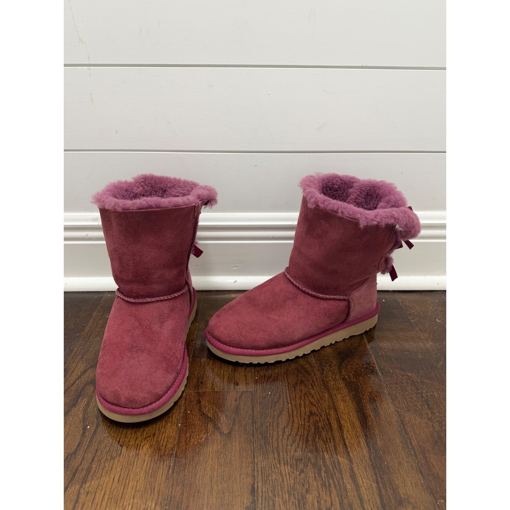 UGG Bailey Bow II Sangria Purple Pink Suede Boots Women Size 6 1016225
